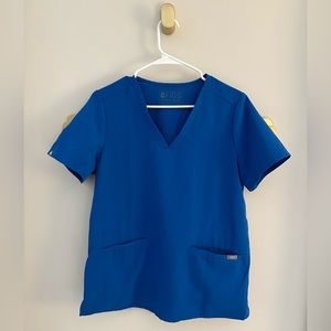 Figs Casma Three Pocket Scrub Top - Royal Blue - Size Medium